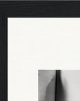 Synch'd Hands Framed print 15x20 cm / 6x8″ Black frame corner detail