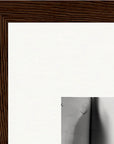 Synch'd Hands Framed print 20x25 cm / 8x10″ Dark wood frame corner detail