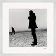 The Space We Share, kunstfotografi af ClaraXenia. Indrammet plakat 40x40 cm / 16x16″ hvid ramme