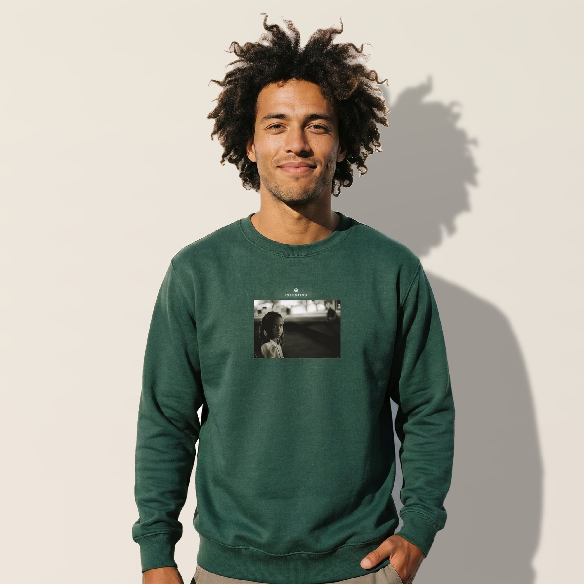 Presence - "Cuba Girl" Sweatshirt Bottle Green studio