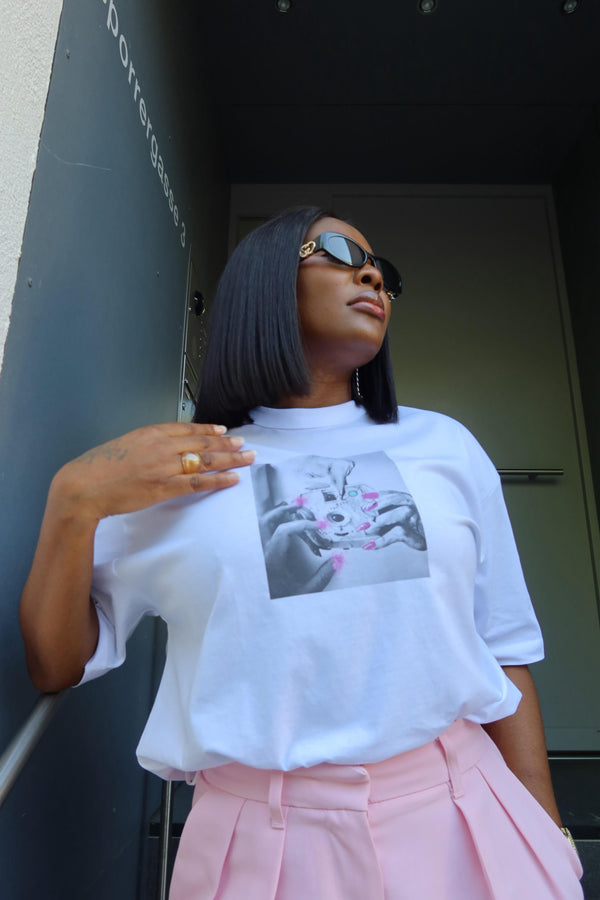 @bellamagdaalz wearing the Word of Intention Synergy with Photo Art Synch'd Hands