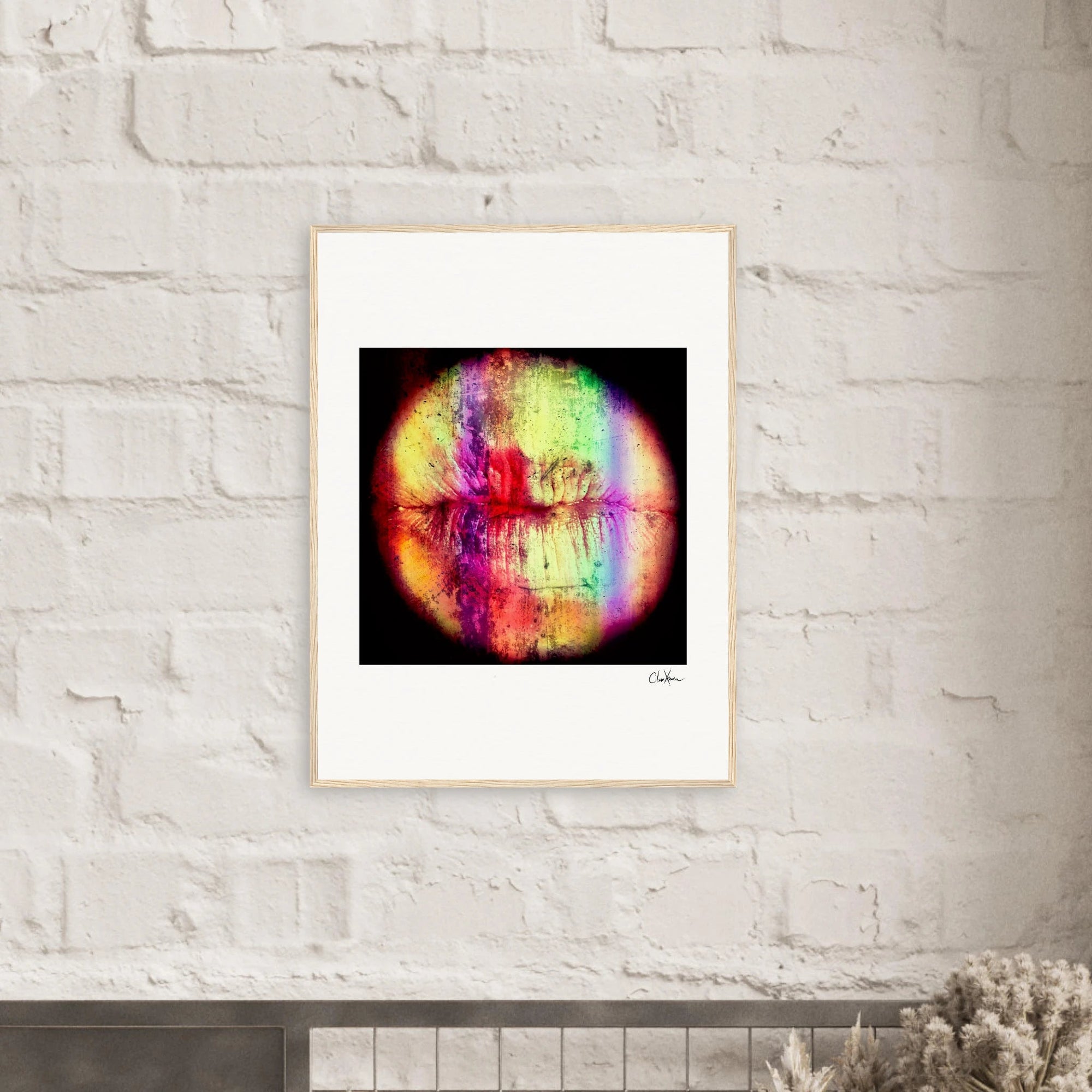 Chromatic Kiss Framed print 13x18 cm / 5x7″ White frame 3