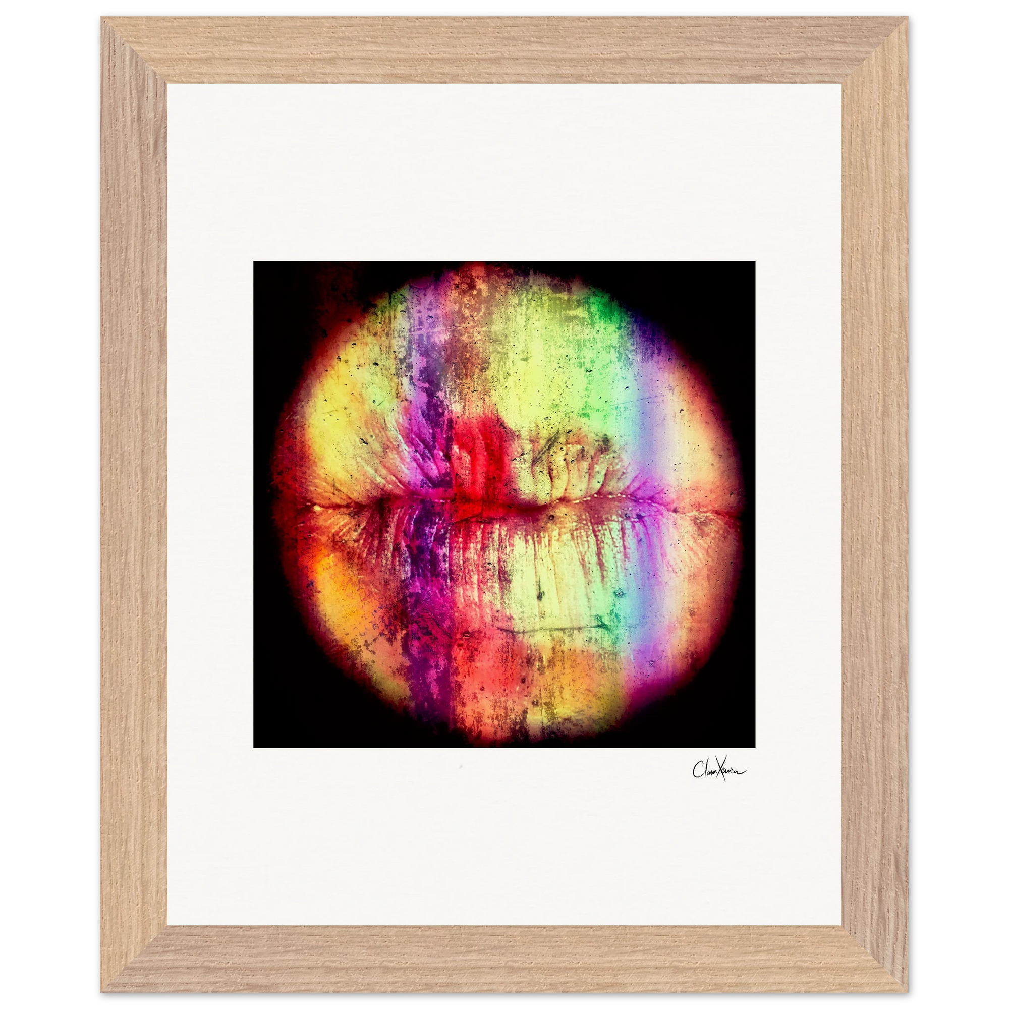 Chromatic Kiss Framed print 20x25 cm / 8x10″ Wood frame 33