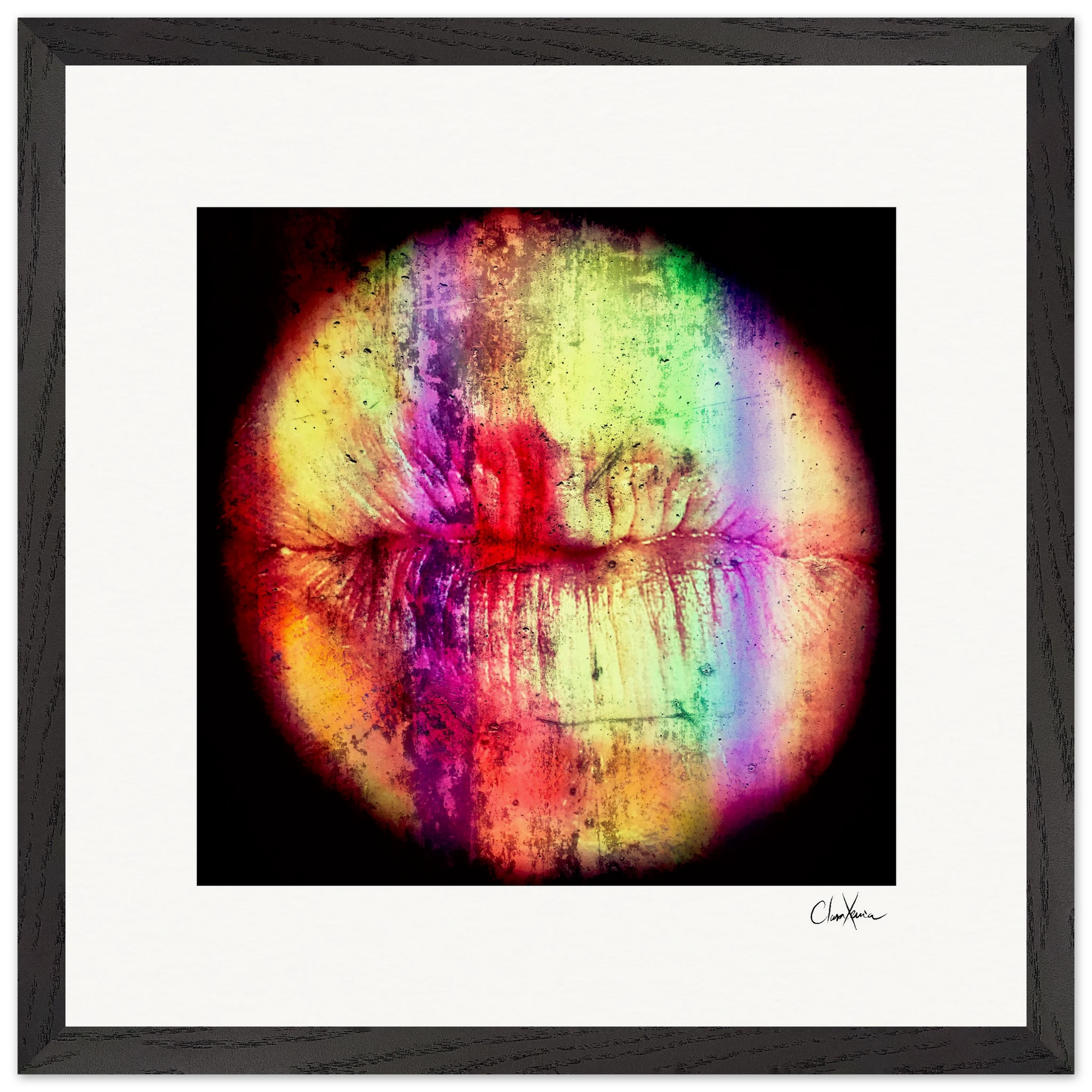 Chromatic Kiss Framed print 40x40 cm / 16x16″ Black frame 40