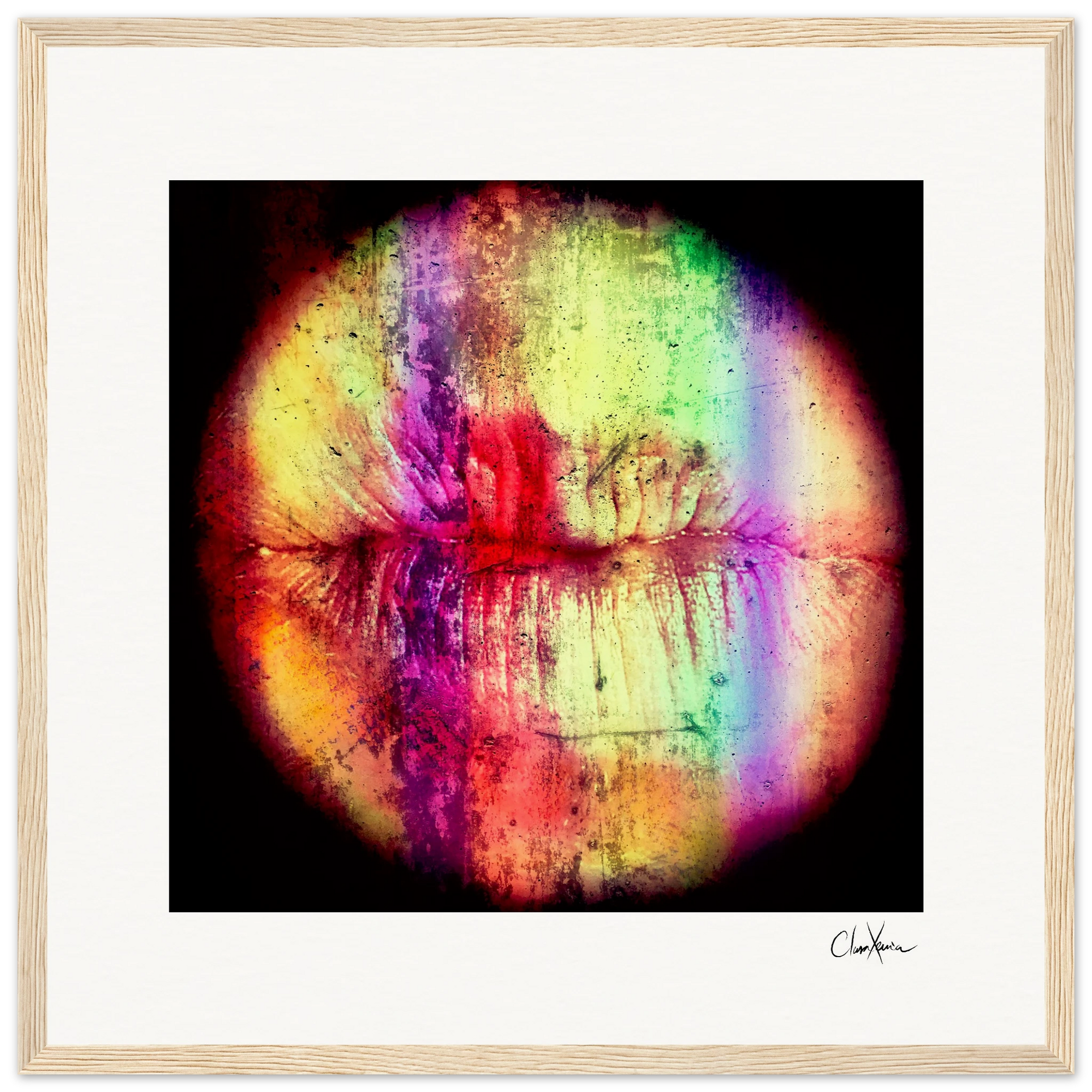 Chromatic Kiss Framed print 40x40 cm / 16x16″ Wood frame 30