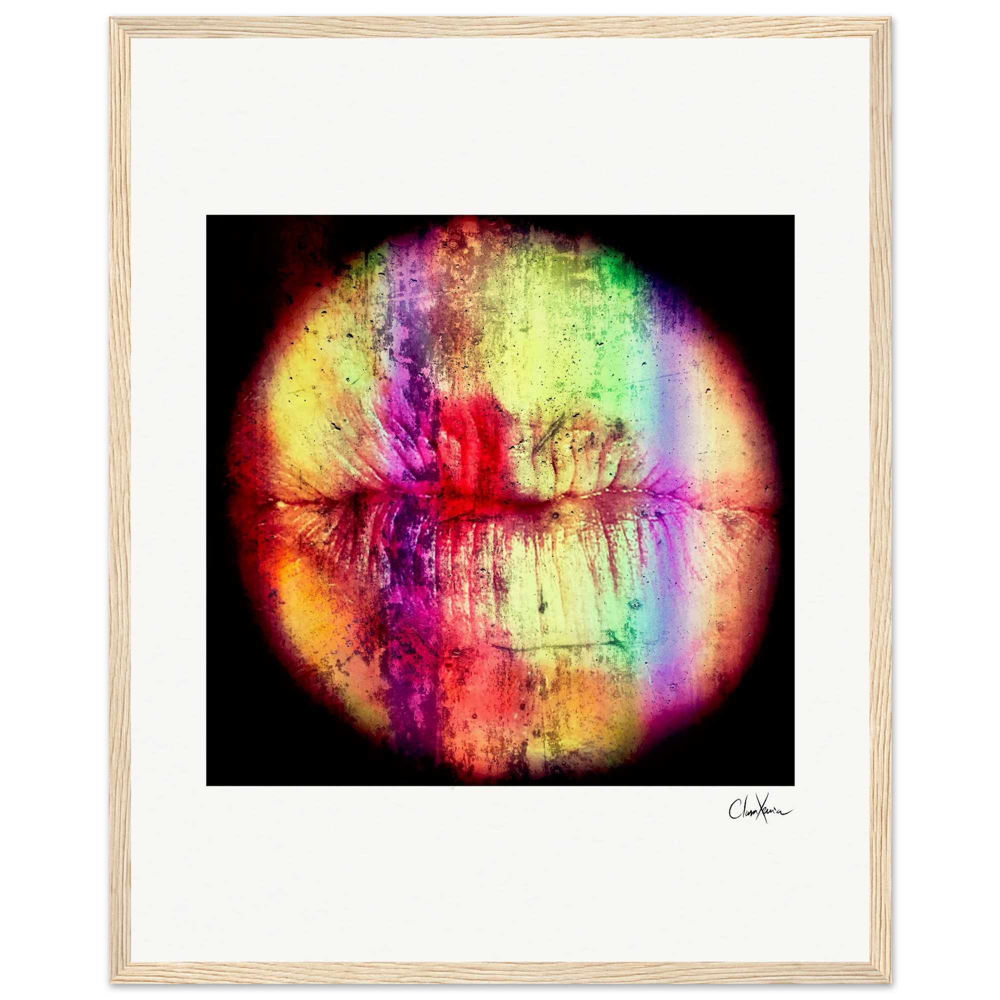 Chromatic Kiss Framed print 40x50 cm / 16x20″ Wood frame 22