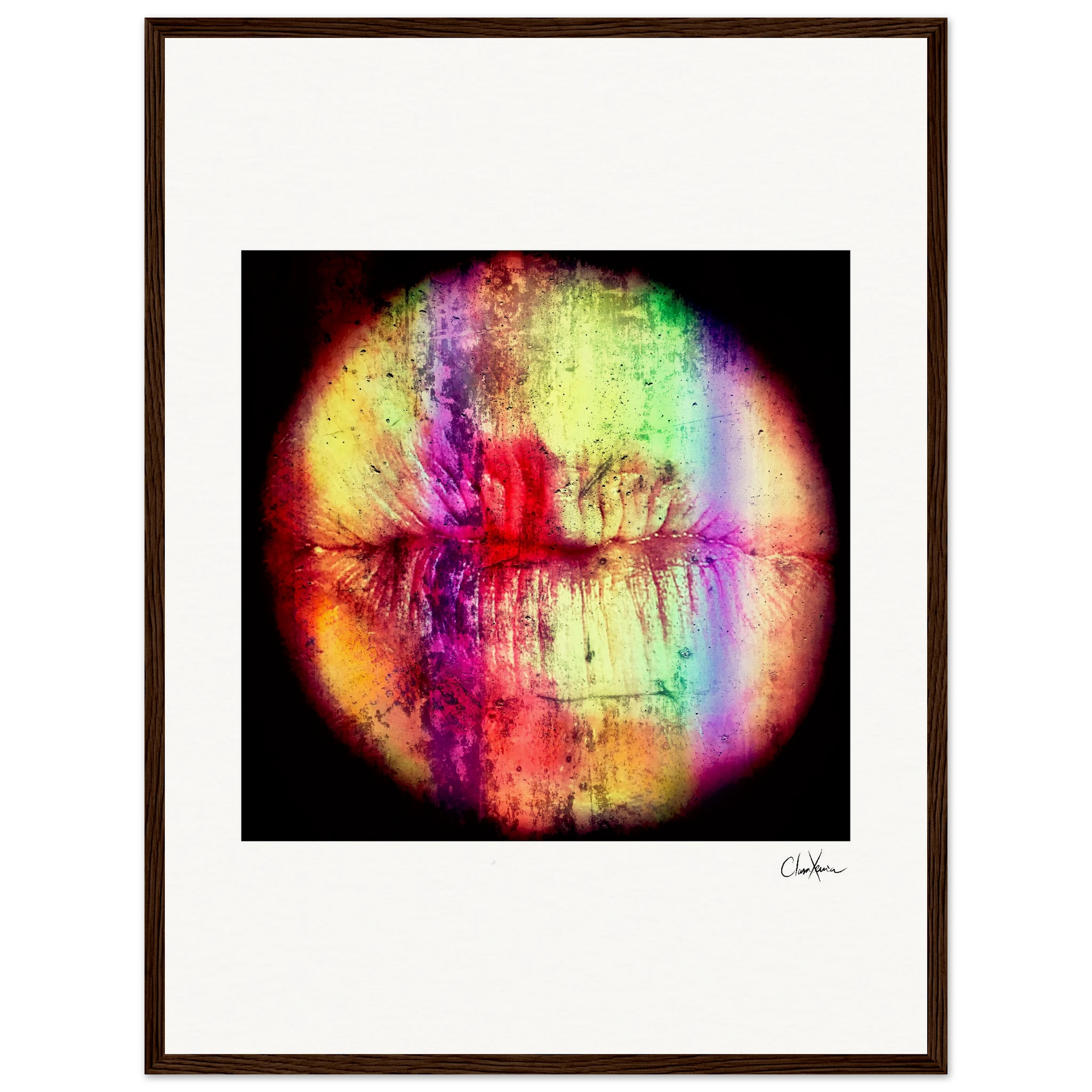 Chromatic Kiss Framed print 45x60 cm / 18x24″ Dark wood frame 47