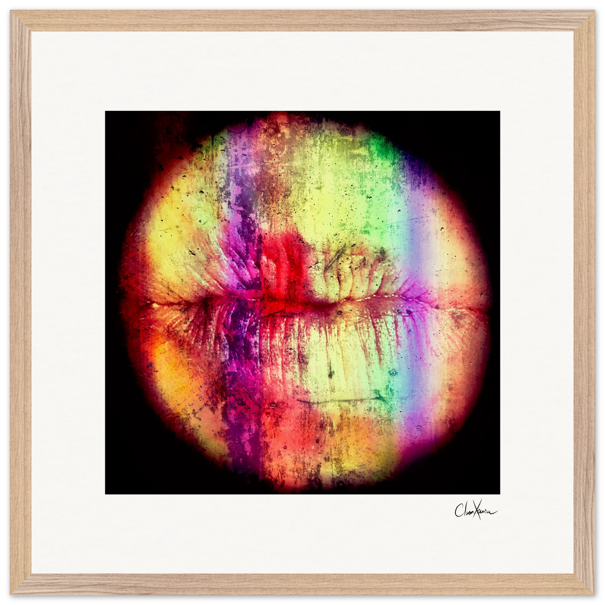 Chromatic Kiss Framed print 50x50 cm / 20x20″ Wood frame 27