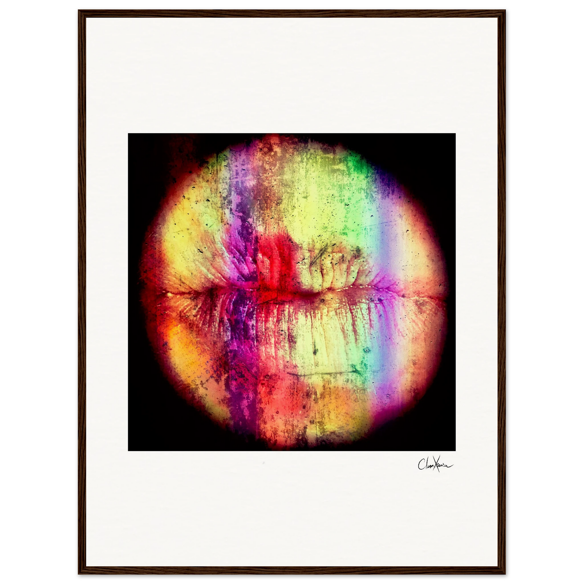 Chromatic Kiss Framed print 60x80 cm / 24x32″ Dark wood frame 46