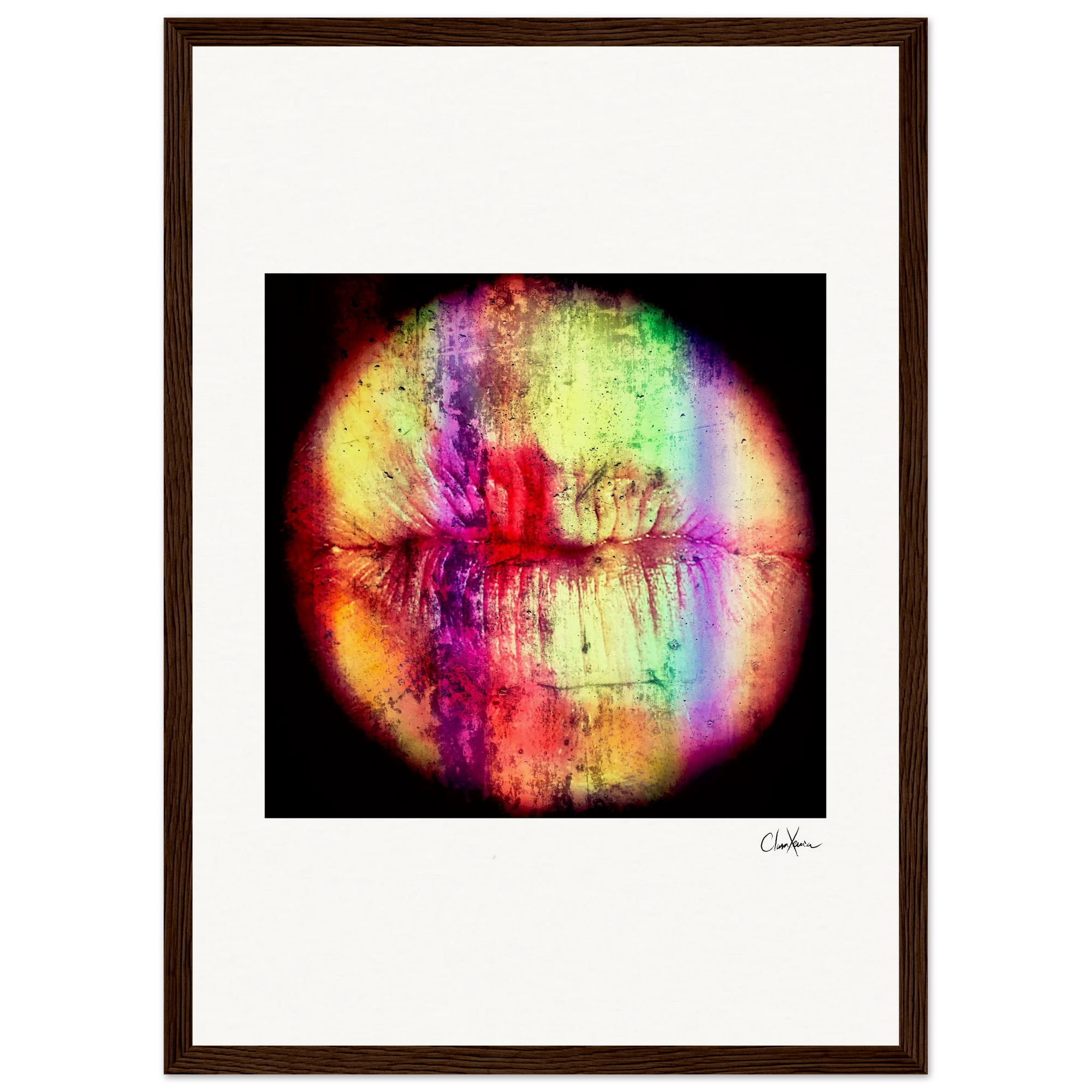 Chromatic Kiss Framed print A3 (29.7 x 42 cm) Dark wood frame 40