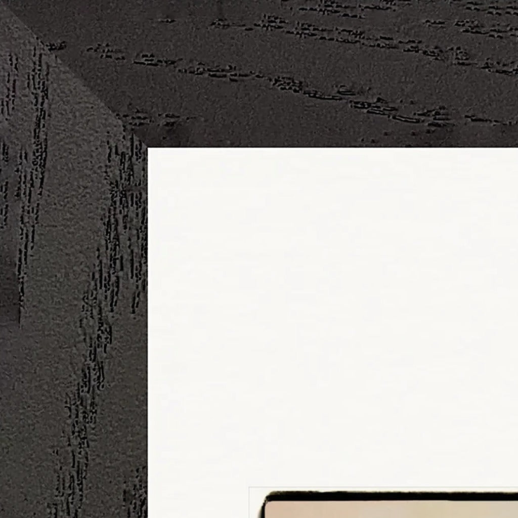 Hat On Framed print 13x18 cm / 5x7″ Black frame corner detail
