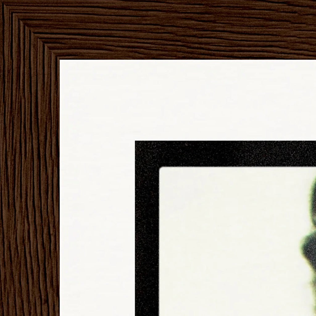 Little Secret Framed print 13x18 cm / 5x7″ Dark wood frame corner detail