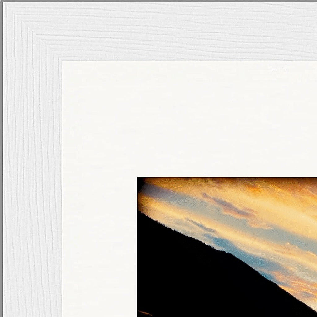 Cosmic Reflections Framed print 13x18 cm / 5x7″ White frame corner detail