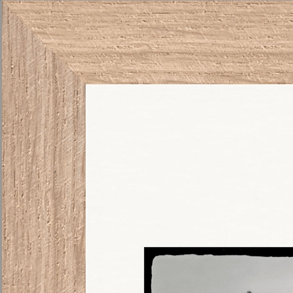 Circle of Life Framed print 13x18 cm / 5x7″ Wood frame corner detail