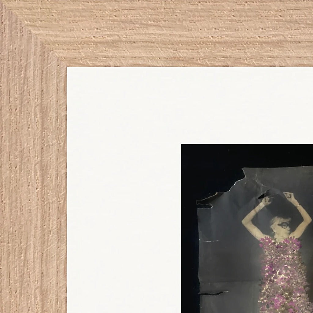 Never too Late Framed print 13x18 cm / 5x7″ Wood frame corner detail