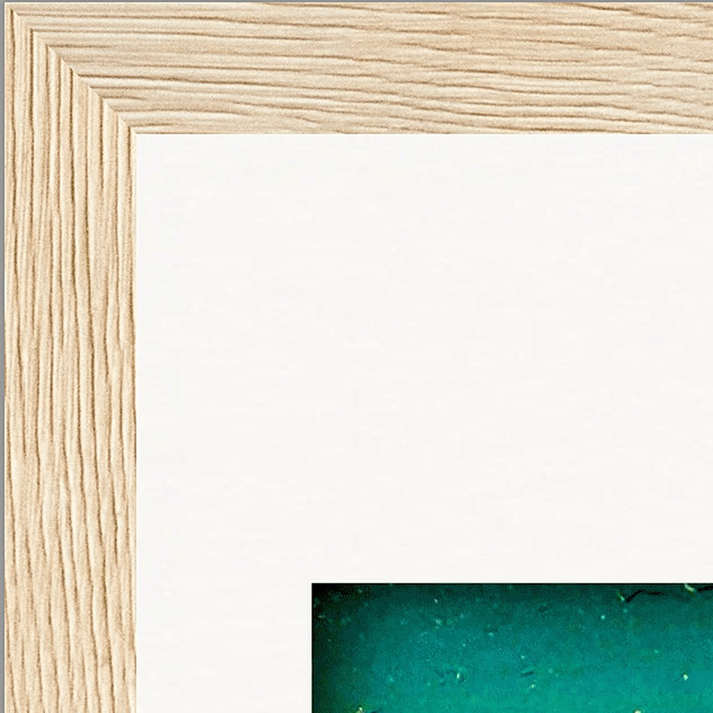 Underwater Flight Framed print 13x18 cm / 5x7″ Wood frame corner detail