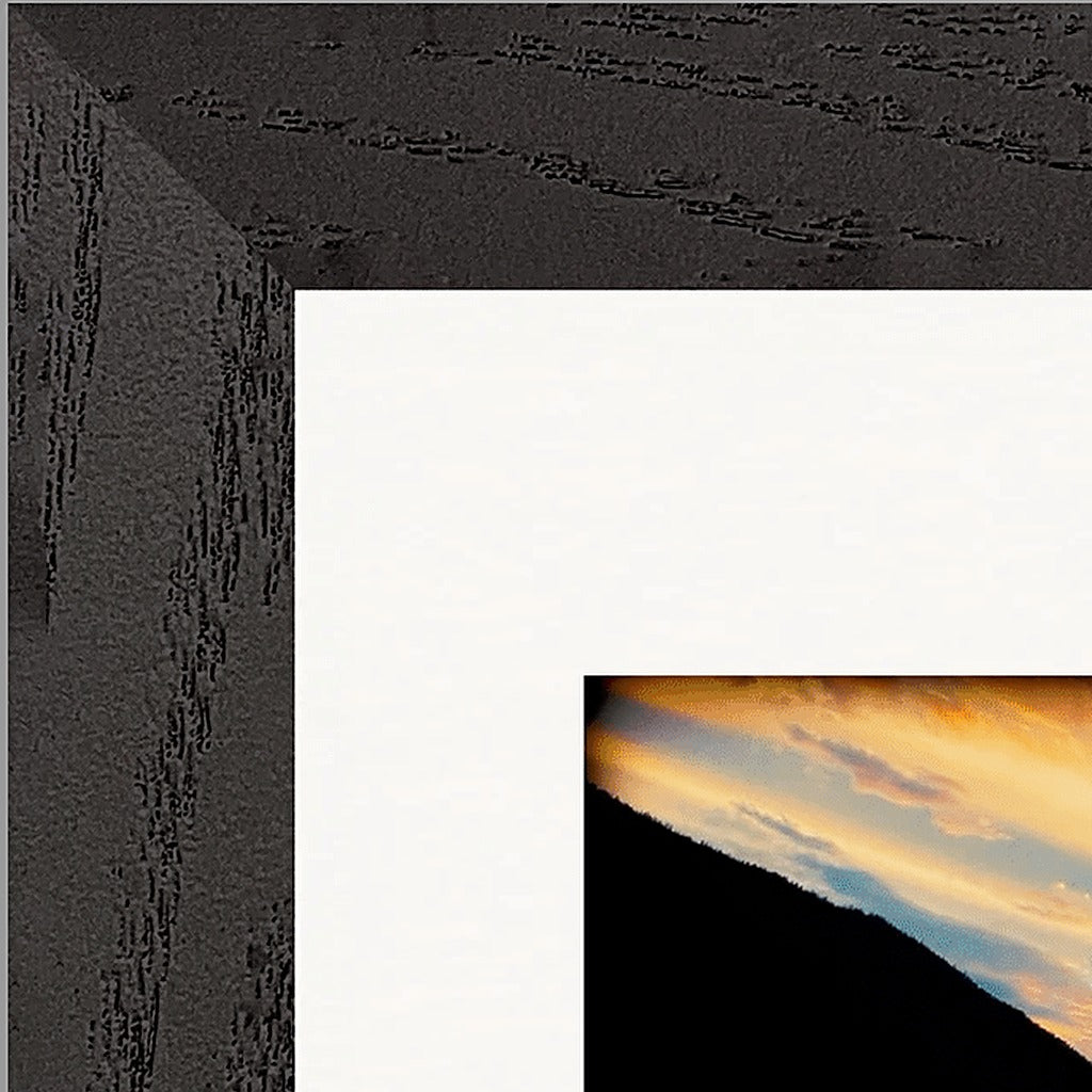 Cosmic Reflections Framed print 15x20 cm / 6x8″ Black frame corner detail