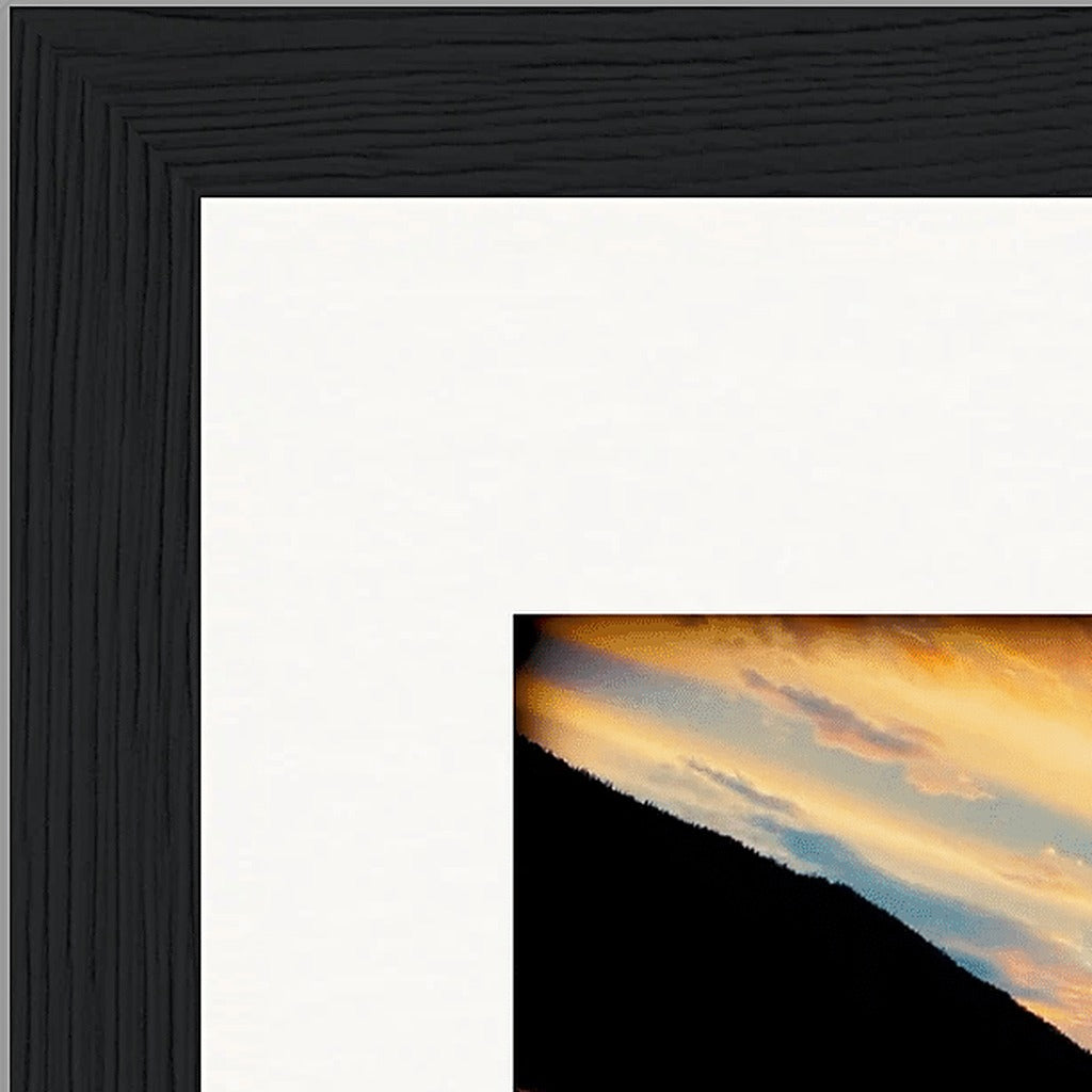 Cosmic Reflections Framed print 15x20 cm / 6x8″ Black frame corner detail