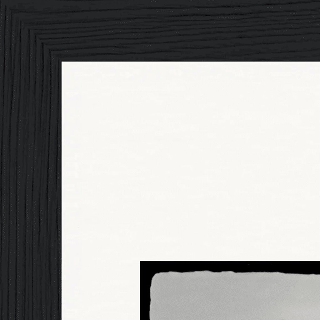Circle of Life Framed print 15x20 cm / 6x8″ Black frame corner detail