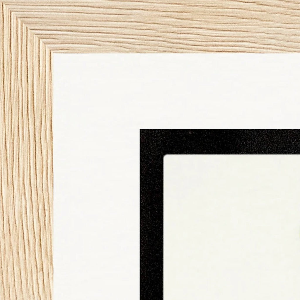 Little Secret Framed print 15x20 cm / 6x8″ Wood frame corner detail