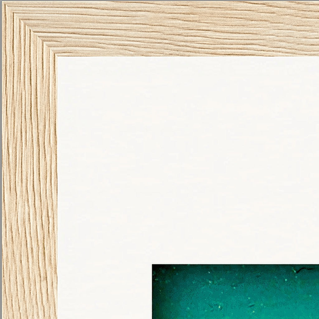 Underwater Flight Framed print 15x20 cm / 6x8″ Wood frame corner detail