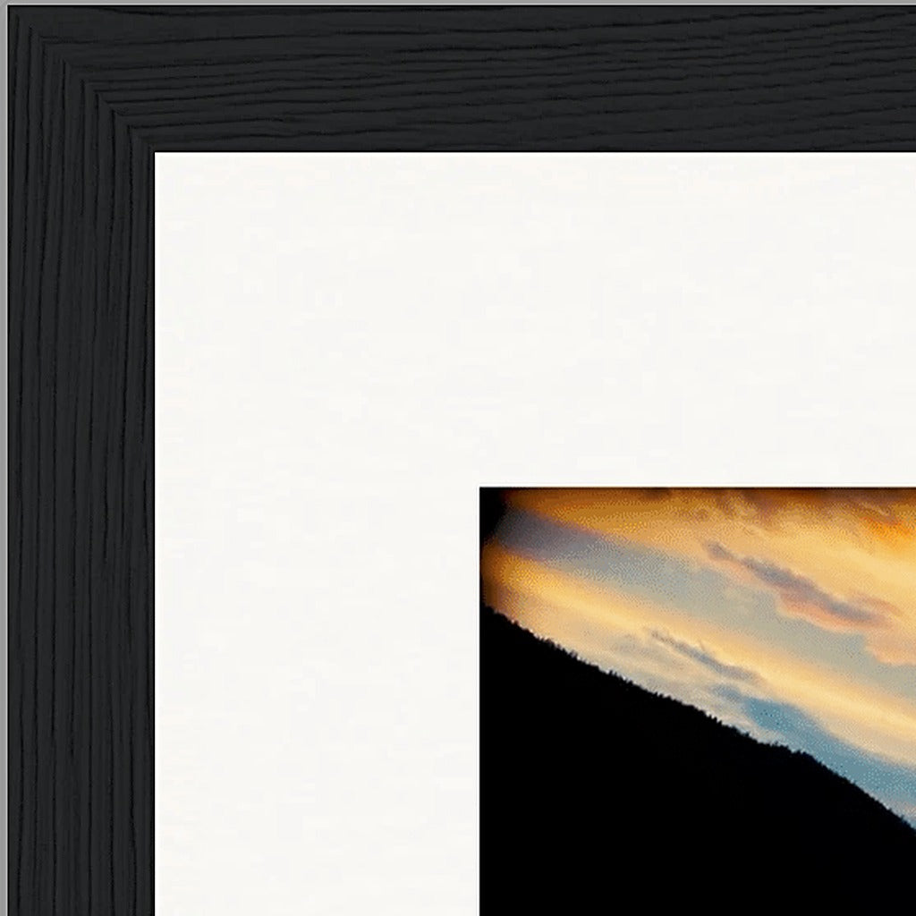 Cosmic Reflections Framed print 20x25 cm / 8x10″ Black frame corner detail