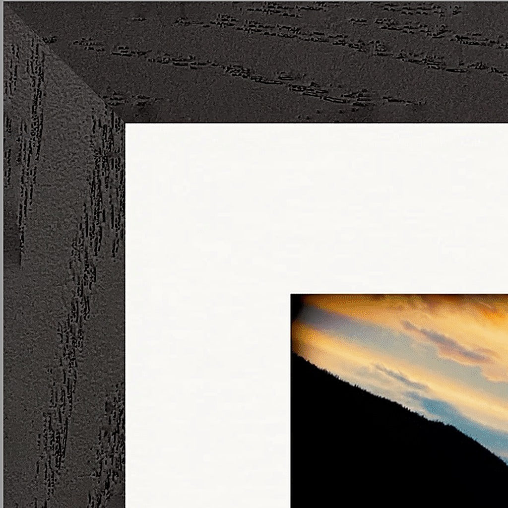 Cosmic Reflections Framed print 20x25 cm / 8x10″ Black frame corner detail