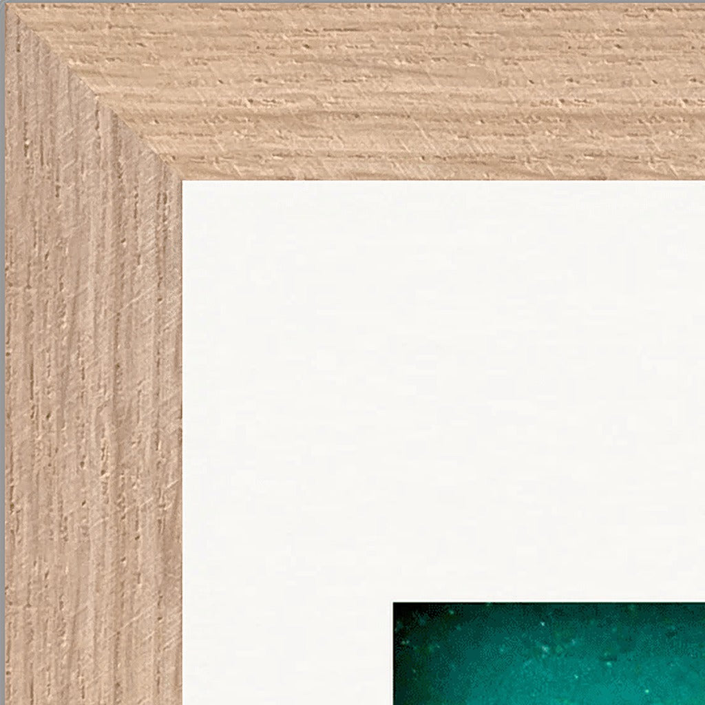 Underwater Flight Framed print 20x25 cm / 8x10″ Wood frame corner detail