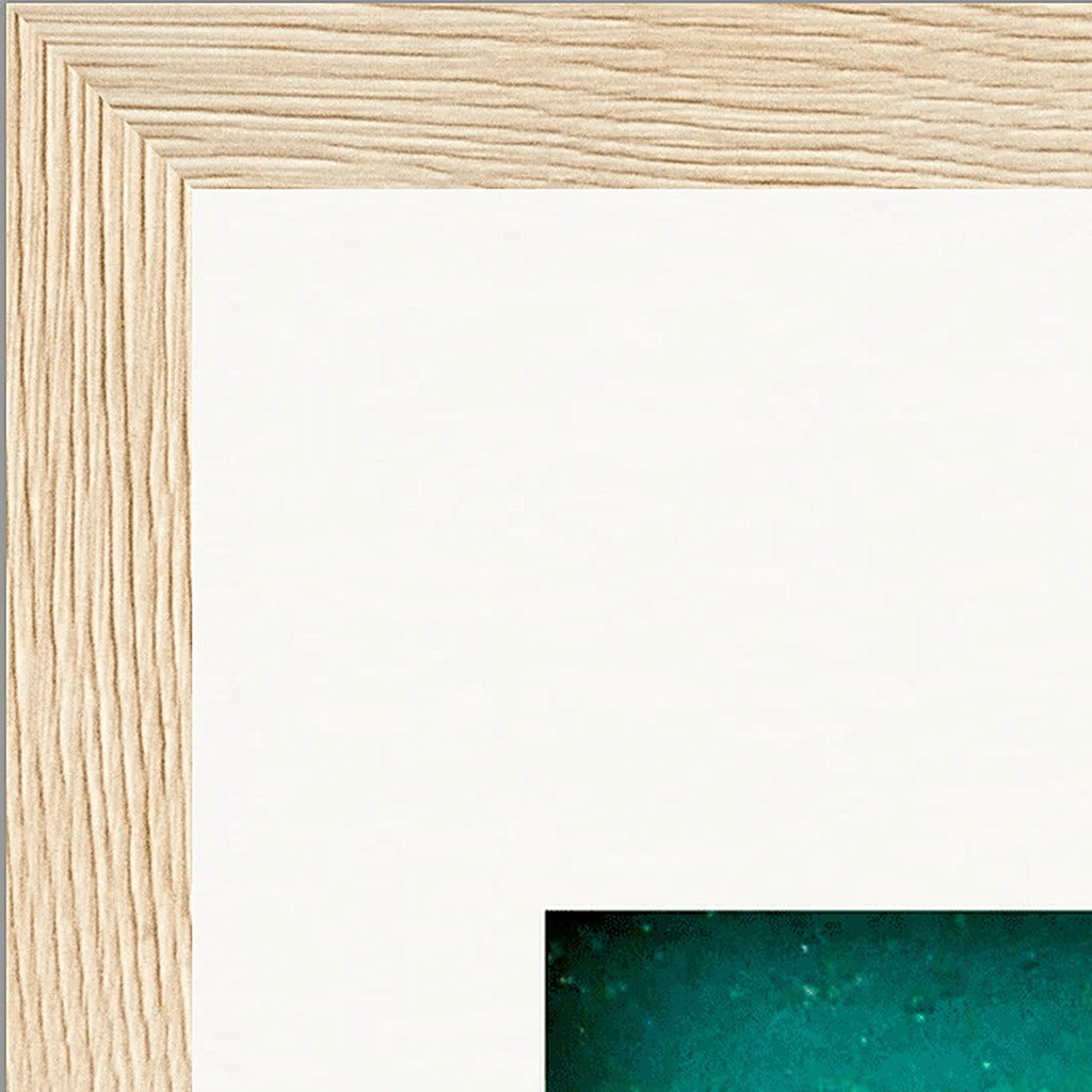 Underwater Flight Framed print 20x25 cm / 8x10″ Wood frame corner detail