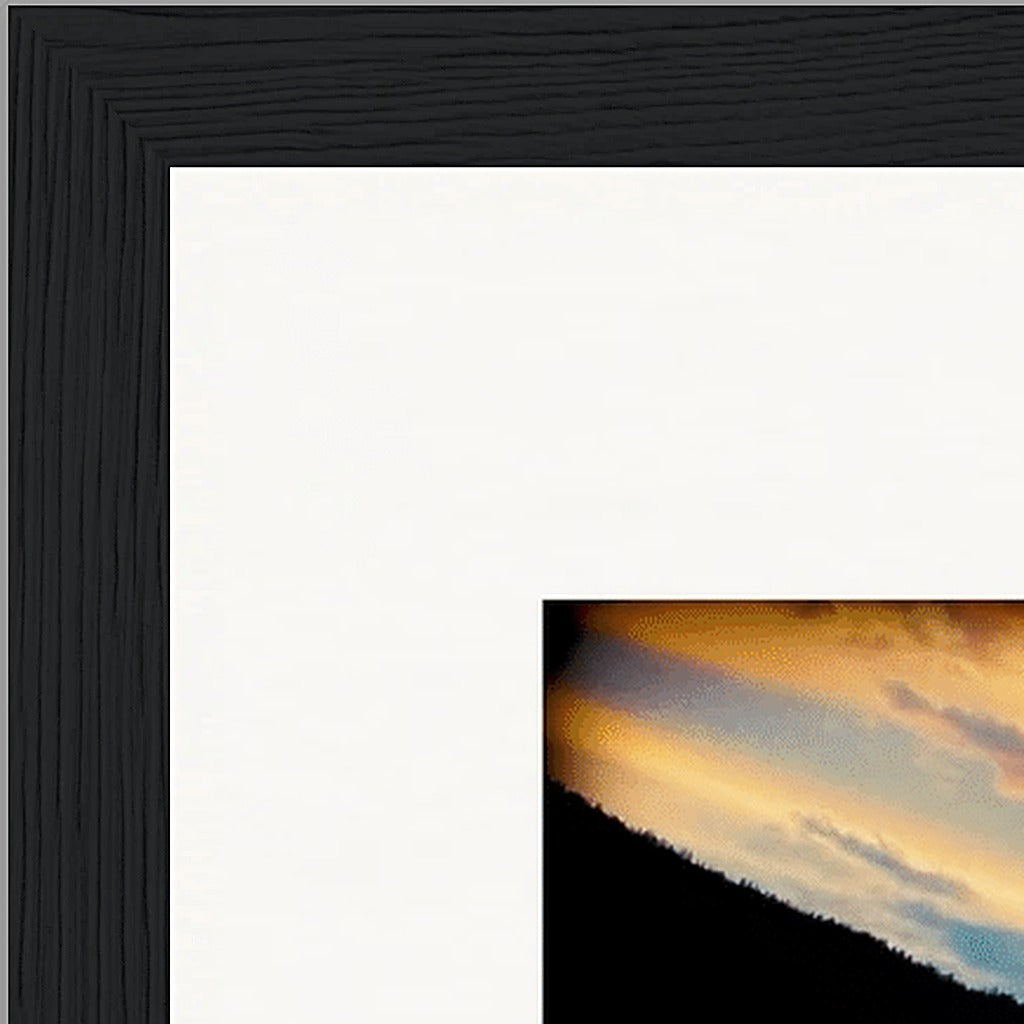 Cosmic Reflections Framed print 27x35 cm / 11x14″ Black frame corner detail