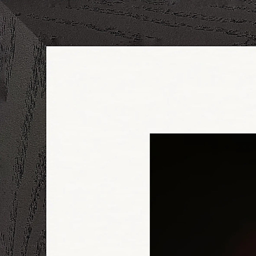 A Dreamer’s Strength Framed print 27x35 cm / 11x14″ Black frame corner detail