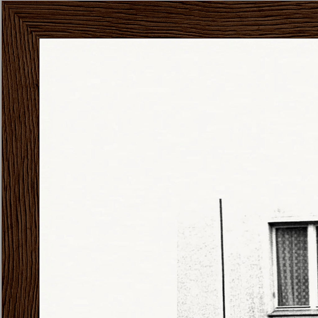 The Urban Matrix Framed print 27x35 cm / 11x14″ Dark wood frame corner detail