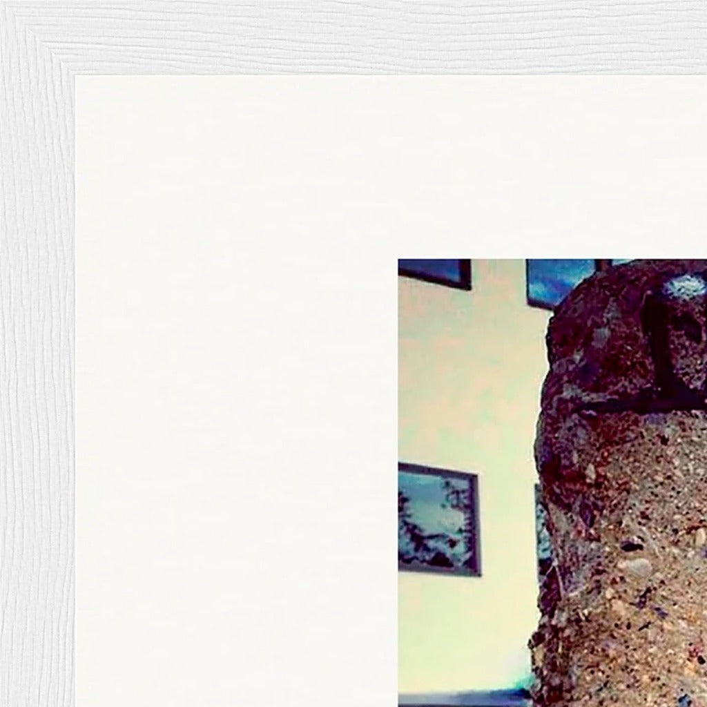 Wash It Framed print 27x35 cm / 11x14″ White frame corner detail