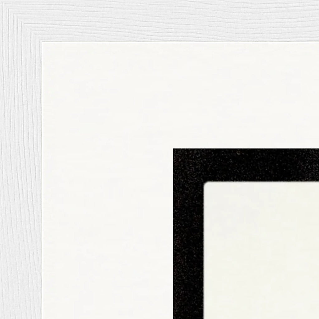 Little Secret Framed print 27x35 cm / 11x14″ White frame corner detail