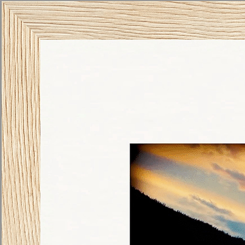 Cosmic Reflections Framed print 27x35 cm / 11x14″ Wood frame corner detail
