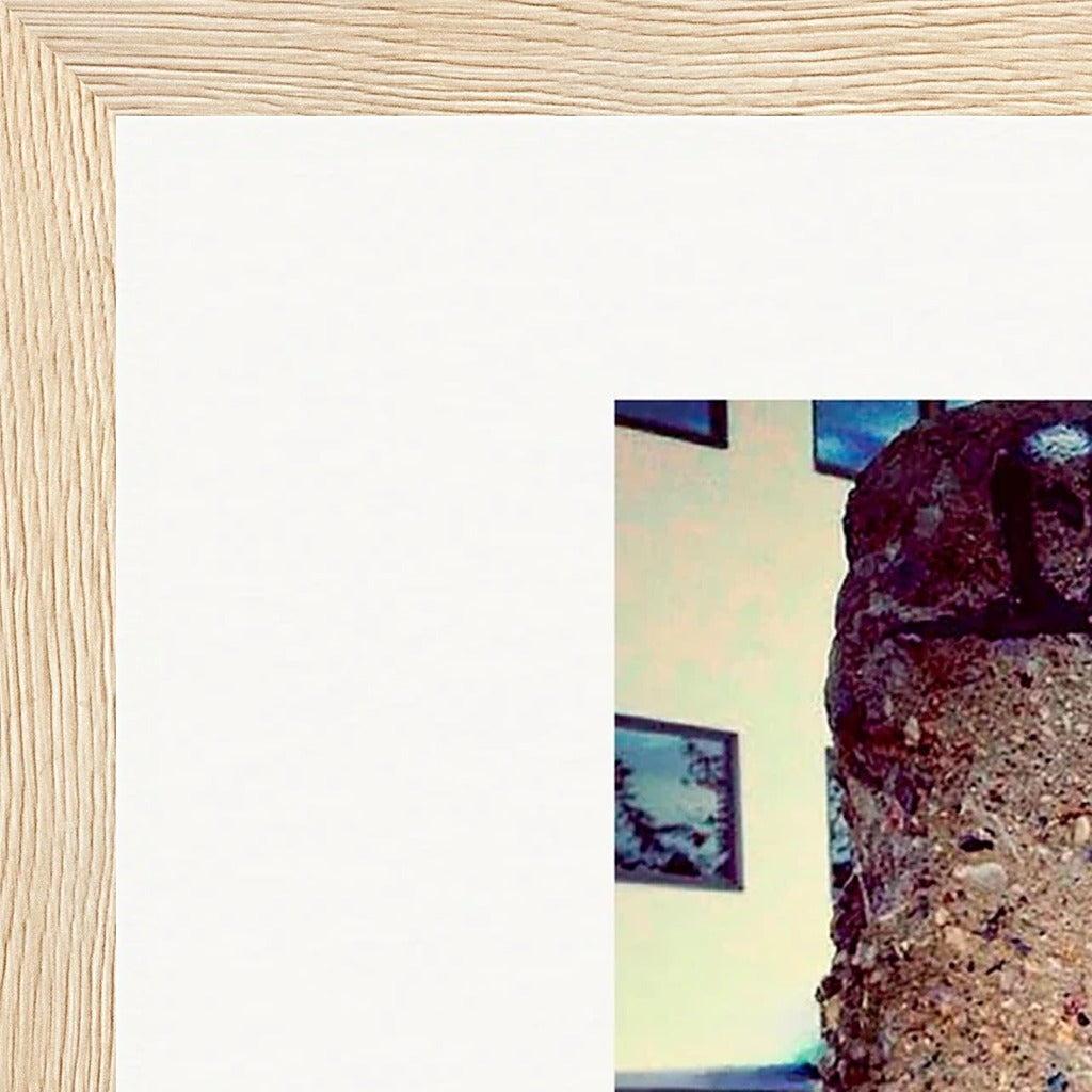 Wash It Framed print 27x35 cm / 11x14″ Wood frame corner detail