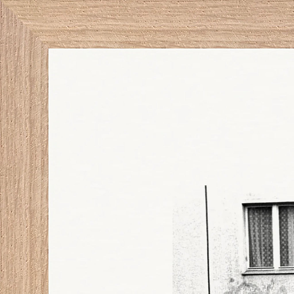 The Urban Matrix Framed print 27x35 cm / 11x14″ Wood frame corner detail