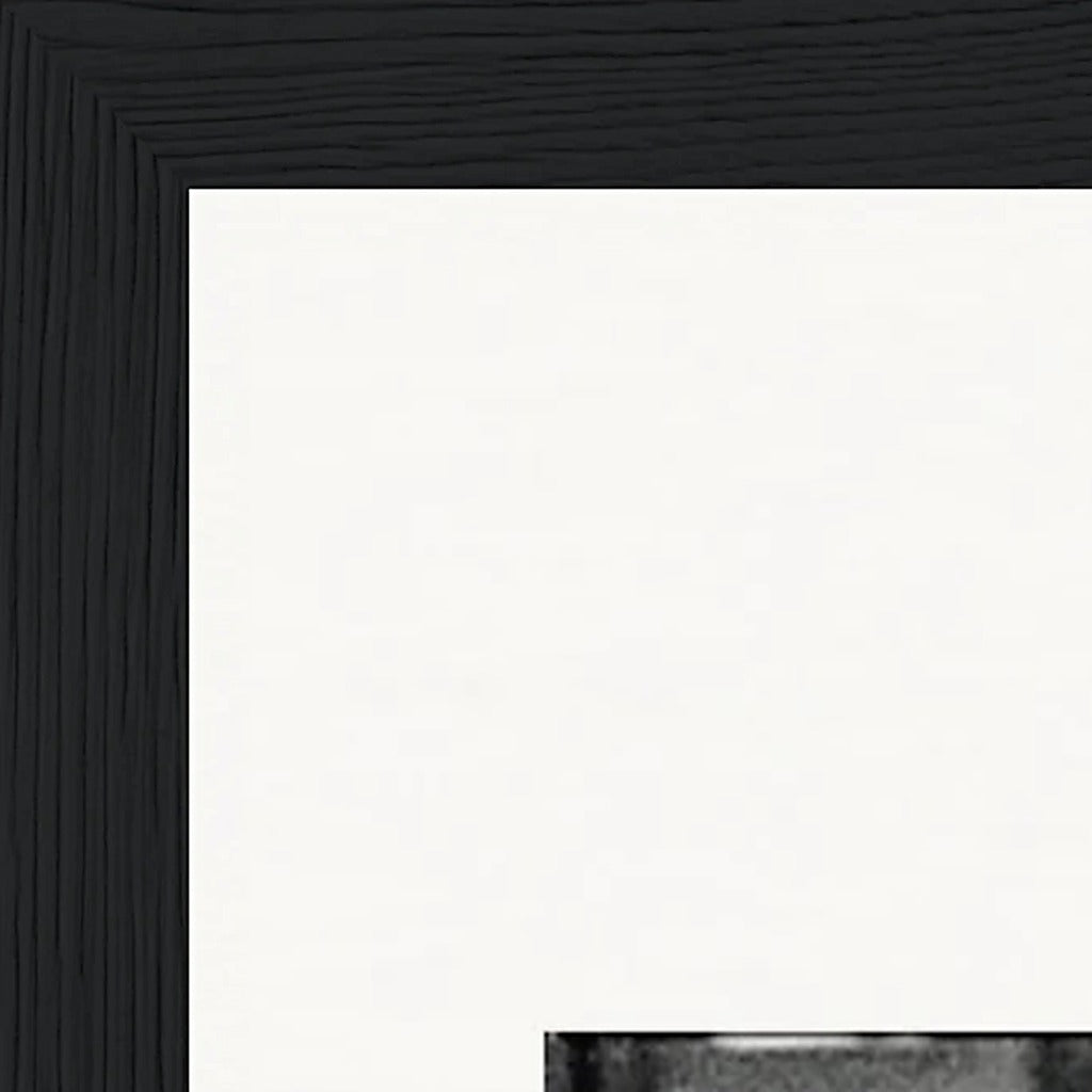 Old Star Framed print 28x43  cm / XL (11x17″) Black frame corner detail