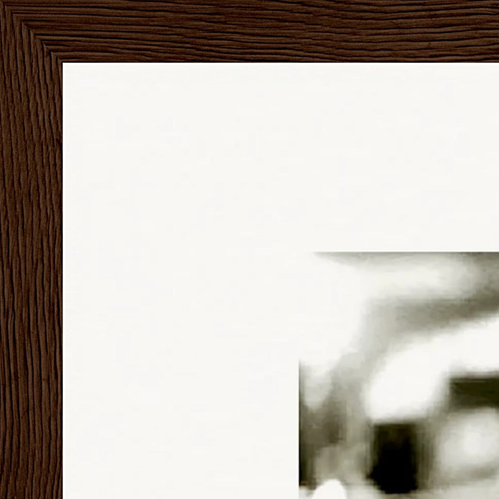 Cuba Girl Framed print 28x43  cm / XL (11x17″) Dark wood frame corner detail