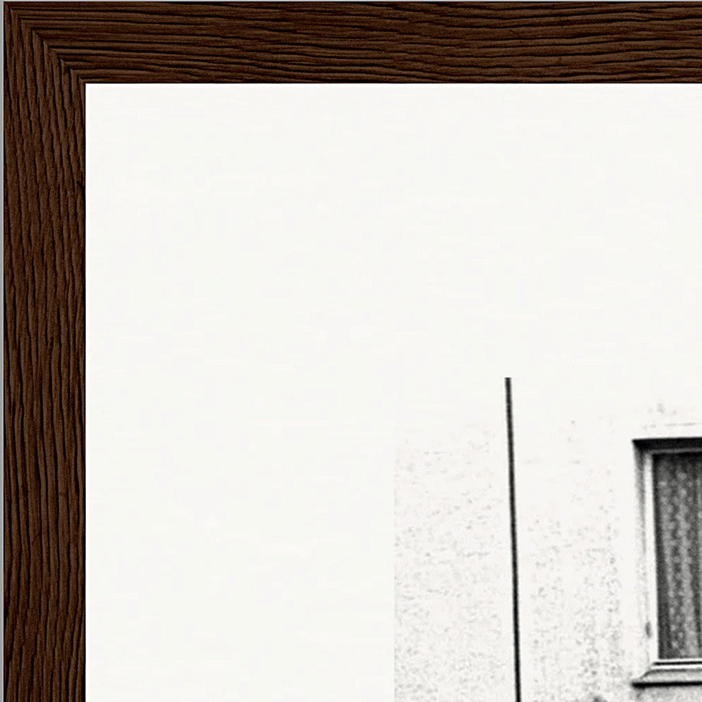 The Urban Matrix Framed print A3 (29.7 x 42  cm) Dark wood frame corner detail