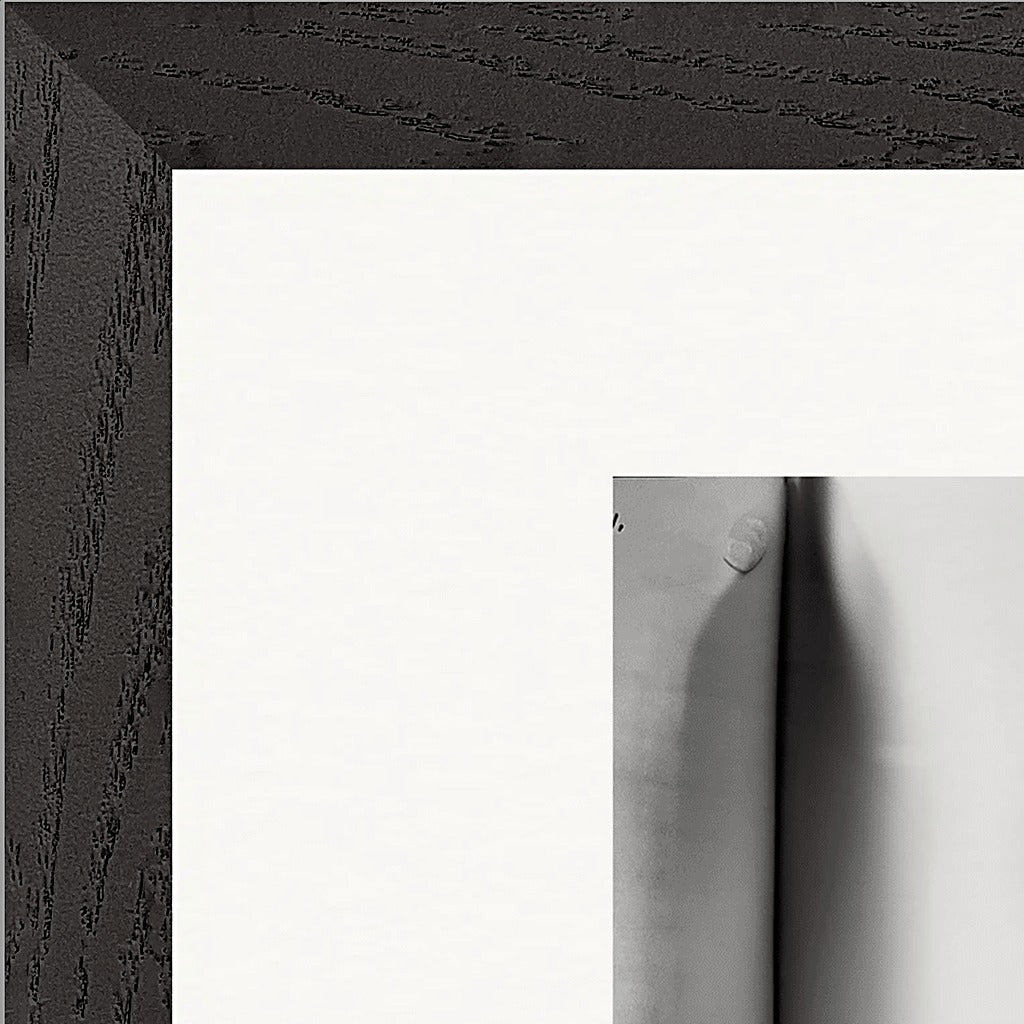 Synch'd Hands Framed print 30x30 cm / 12x12″ Black frame corner detail