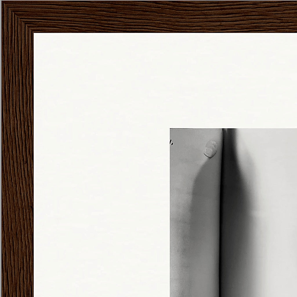 Synch'd Hands Framed print 30x30 cm / 12x12″ Dark wood frame corner detail