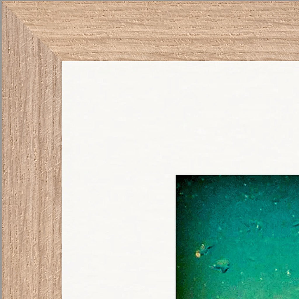Underwater Flight Framed print 30x30 cm / 12x12″ Wood frame corner detail