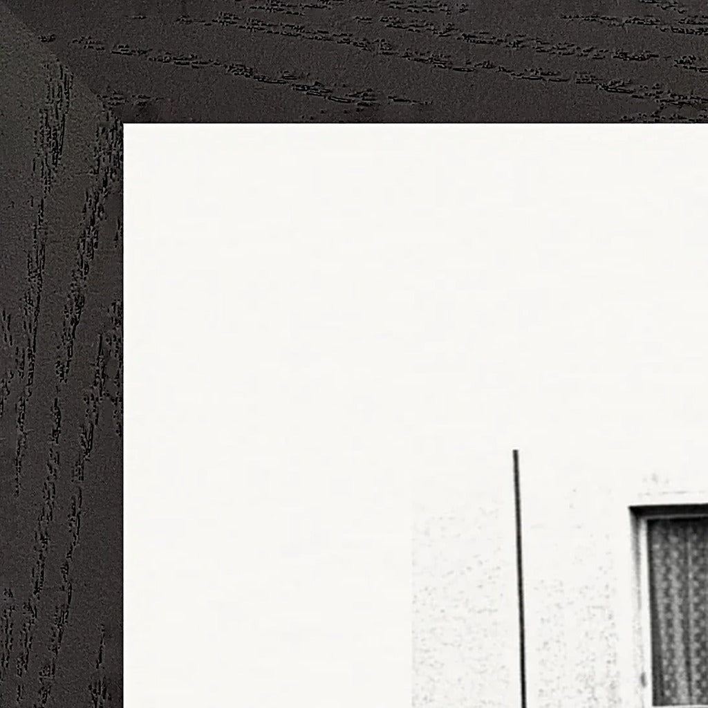 The Urban Matrix Framed print 30x40 cm / 12x16″ Black frame corner detail