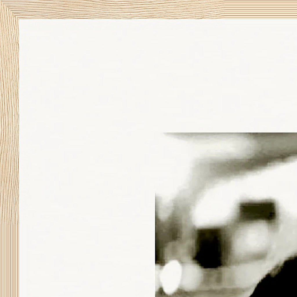 Cuba Girl Framed print 30x40 cm / 12x16″ Wood frame corner detail
