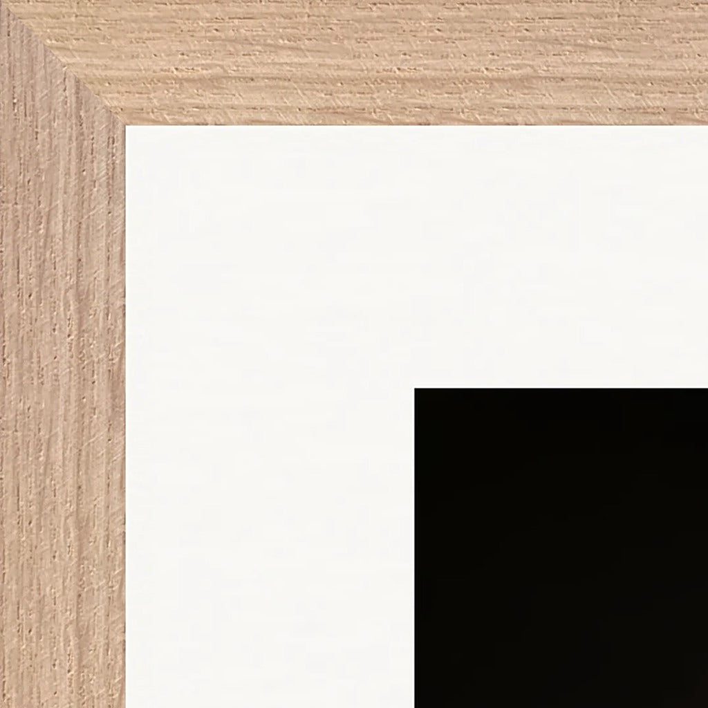 A Dreamer’s Strength Framed print 30x40 cm / 12x16″ Wood frame corner detail