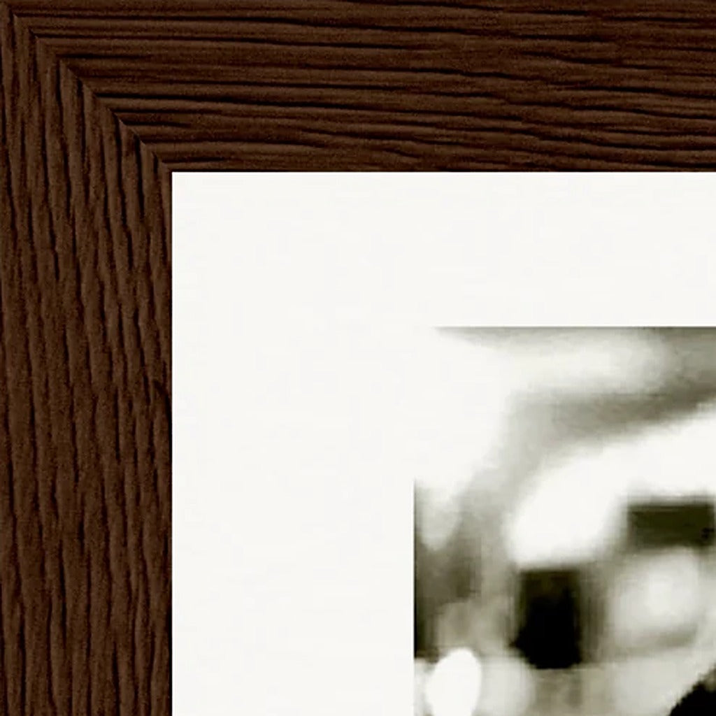 Cuba Girl Framed print 30x45 cm / 12x18″ Dark wood frame corner detail