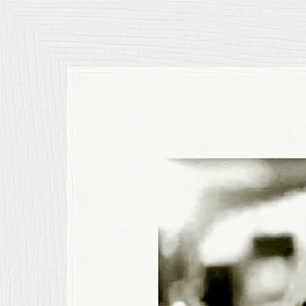 Cuba Girl Framed print 30x45 cm / 12x18″ White frame corner detail