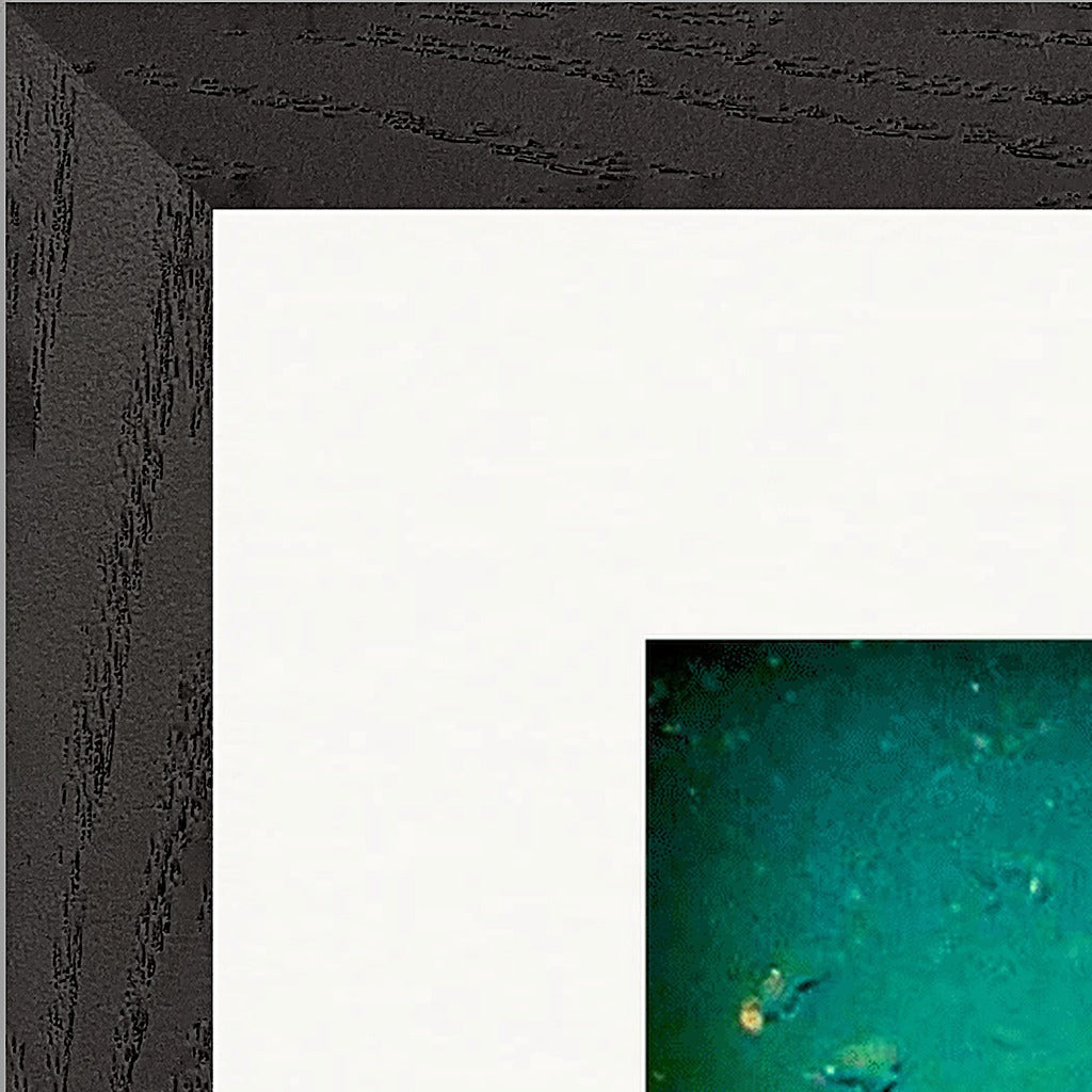 Underwater Flight Framed print 40x40 cm / 16x16″ Black frame corner detail