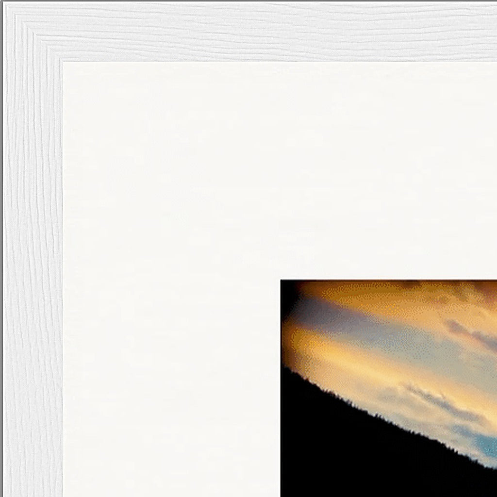 Cosmic Reflections Framed print 40x50 cm / 16x20″ White frame corner detail